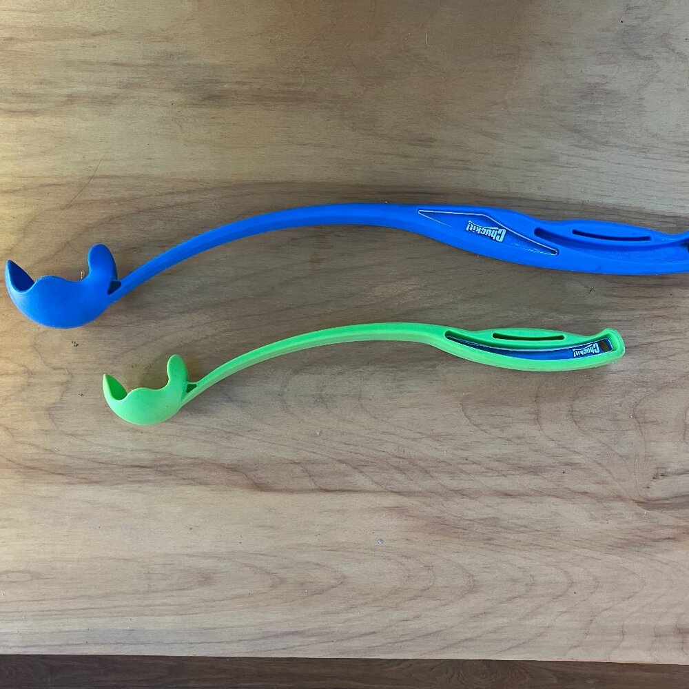 Chuckit Sport Ball 14" Green small ball & Classic Ball 18" Launcher  Medium Ball